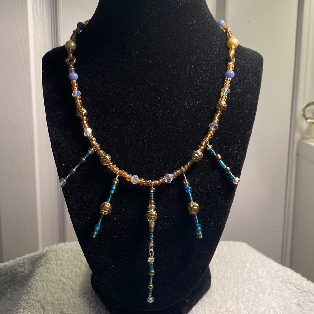 Handmade: Cleopatra style, gold, and blue glass and crystal beaded necklace 💎⚜️